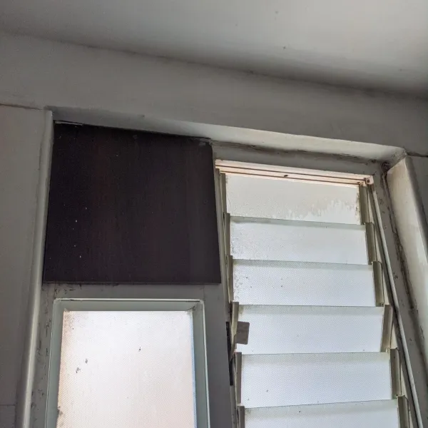 Bathroom exhaust fan