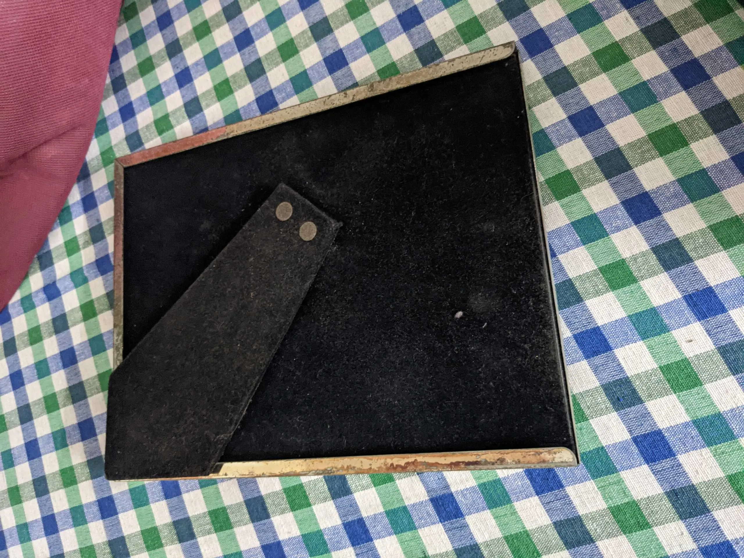 Broken photo frame