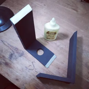 Broken Vase Frame