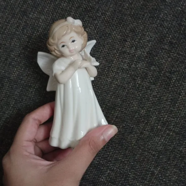 Ceramic figurine