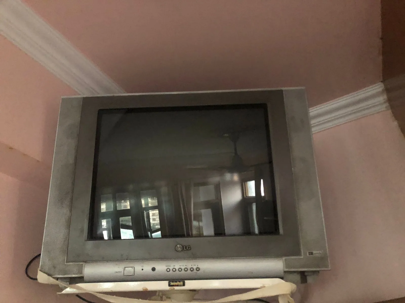 CRT television