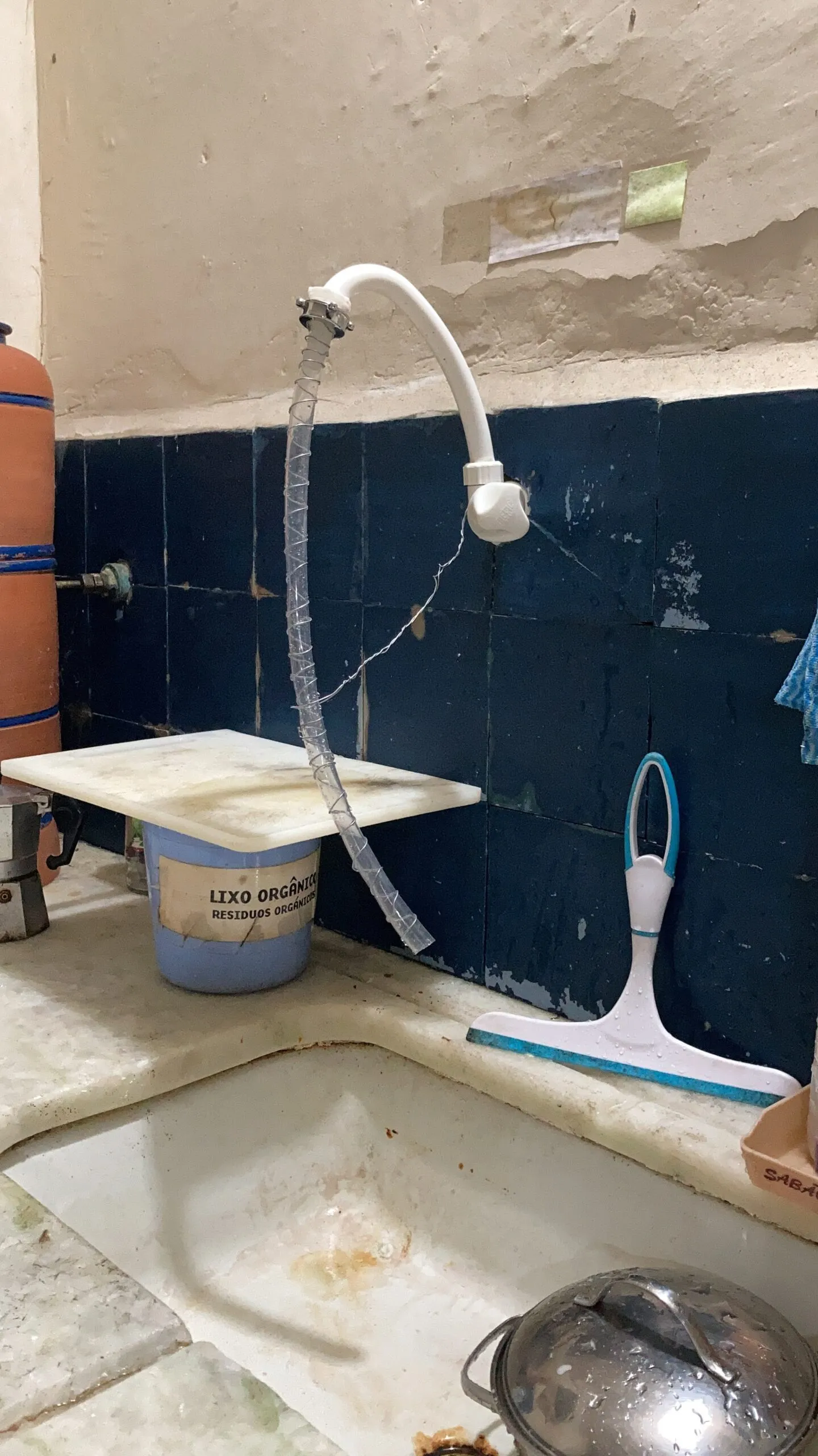 flexible faucet