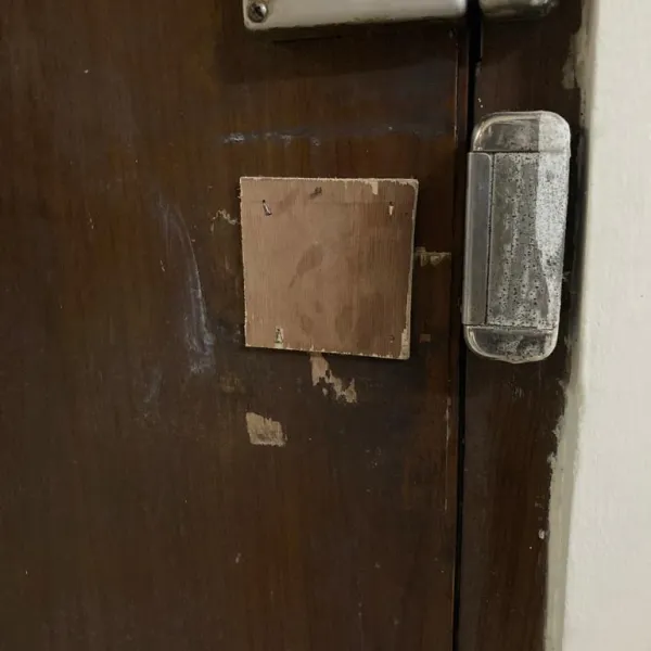 Front door lock