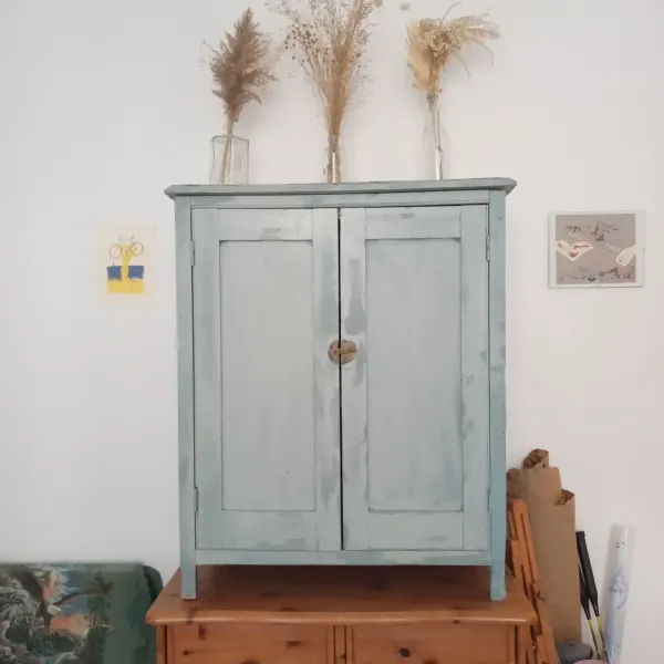 Gross furniture glow up