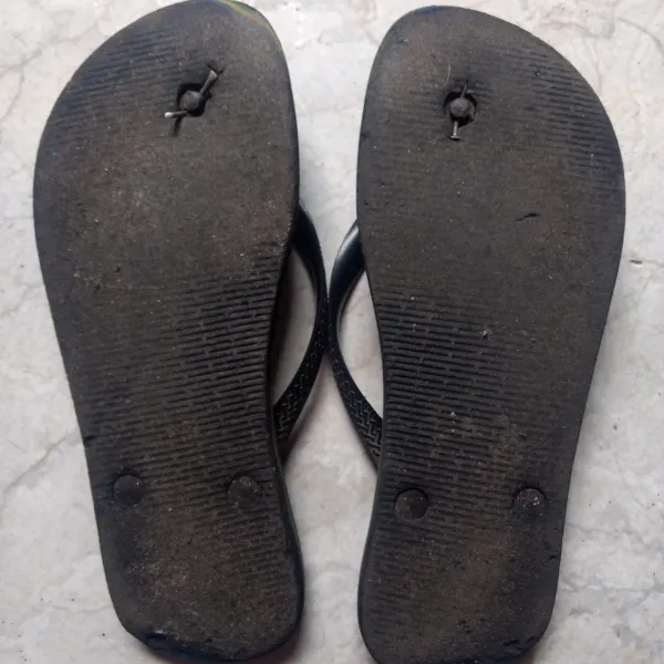 Havaianas com prego