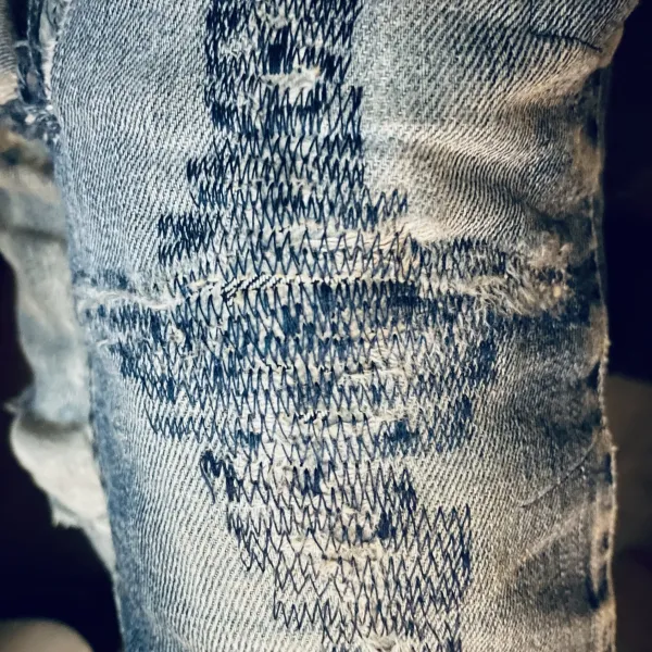 Jeans knee