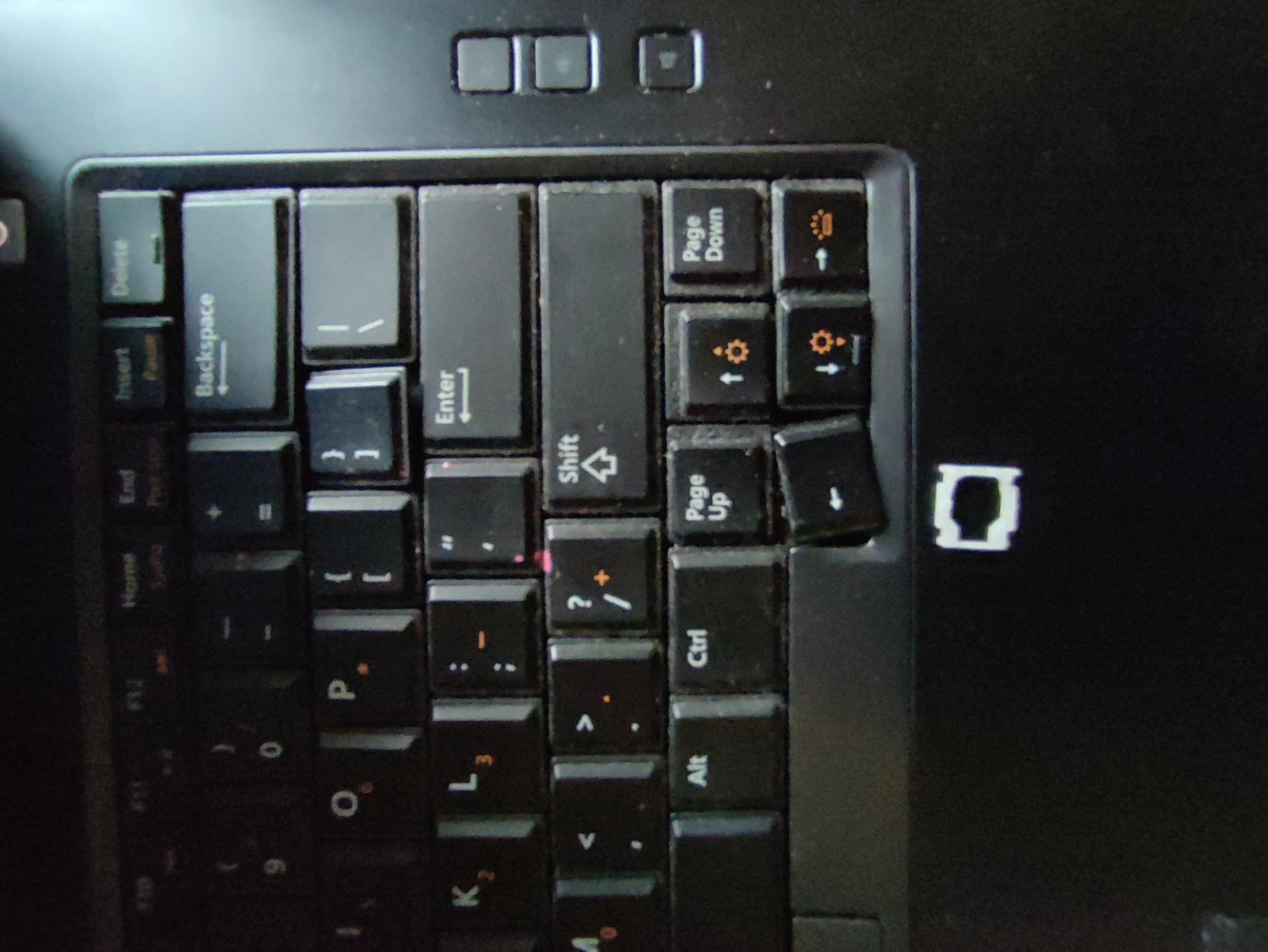 Keyboard (laptop)