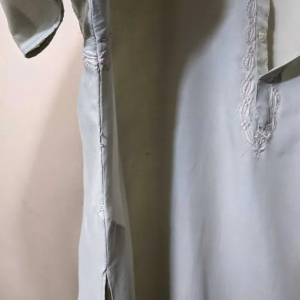 Kurta armpit