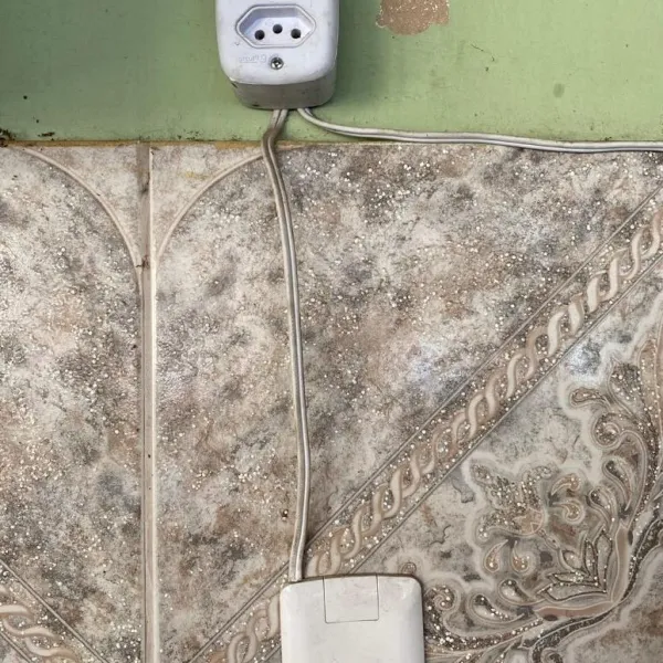 Mais tomadas, menos eletricistas!