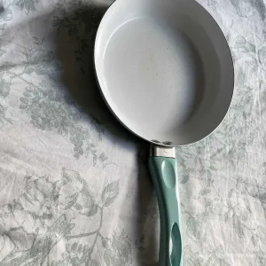 Nan's Pan