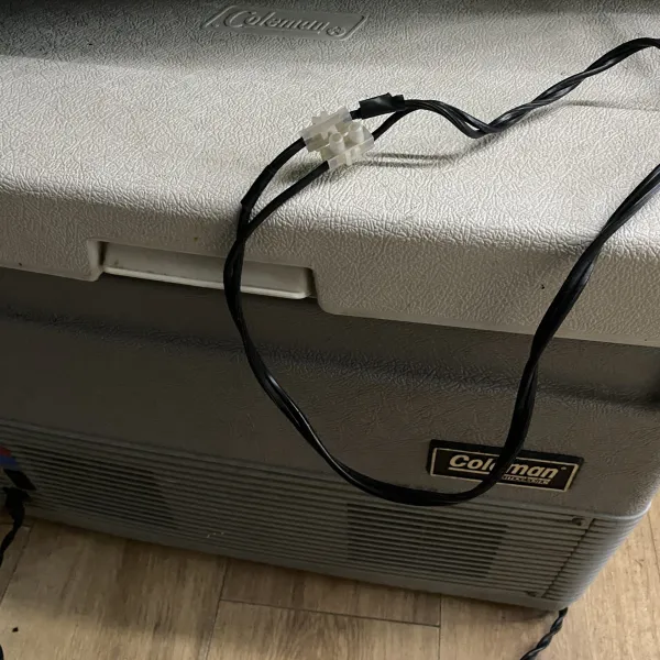 Portable fridge cable
