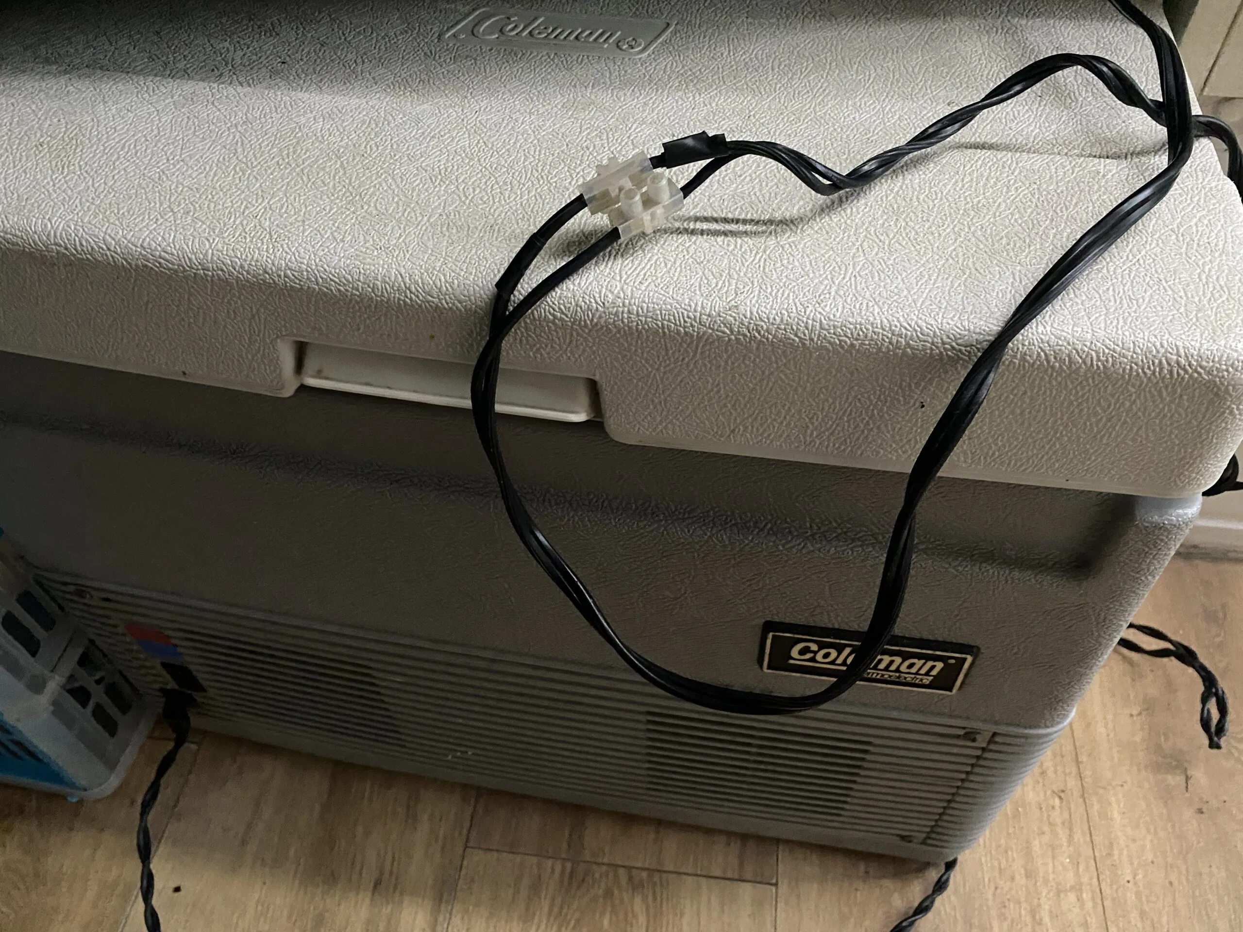 Portable fridge cable
