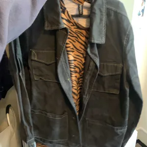 Re-dying a faded jacket