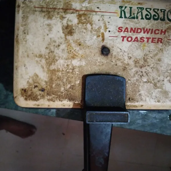 Sandwich maker