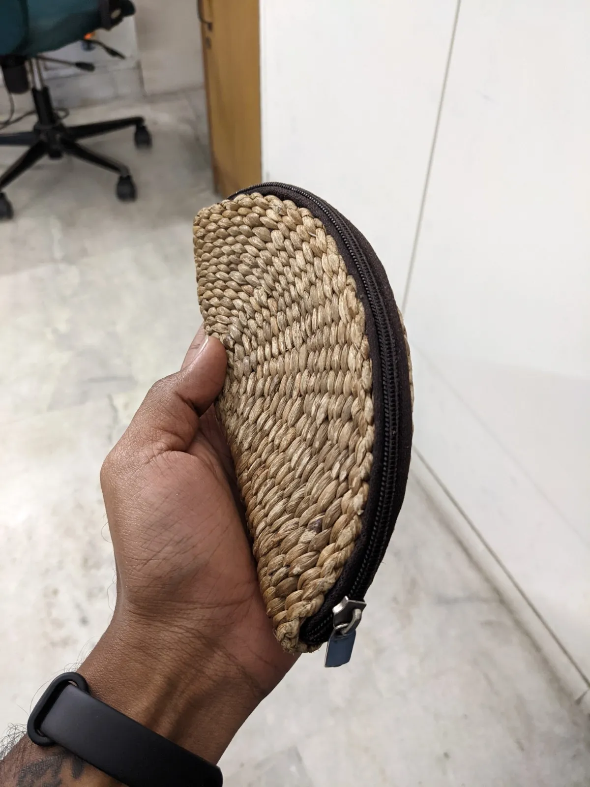 Small pouch