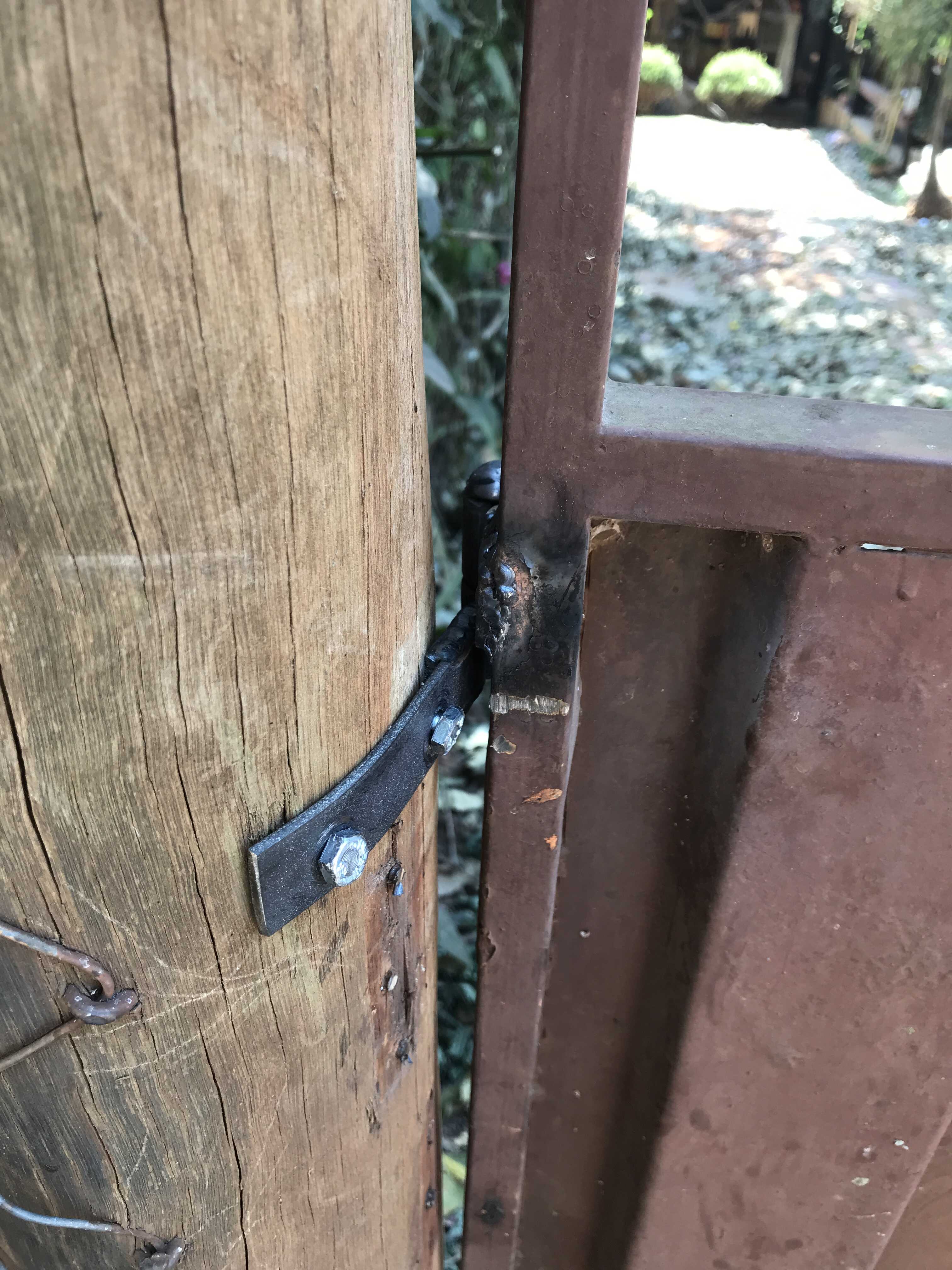 Soldered gate