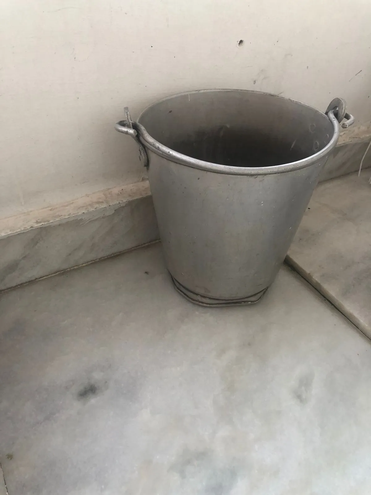 Steel bucket