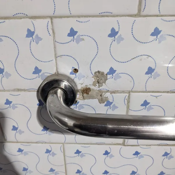 Towel holder