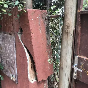 Wooden pole fail